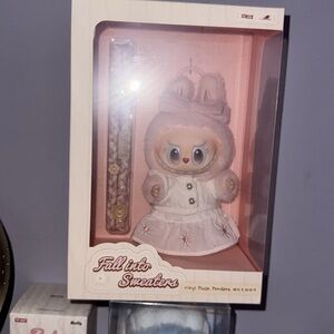 FALL INTO SWEATER MOKOKO LABUBU POPLAND EXCLUSIVE US  AUTHENTIC LABUBU Plush